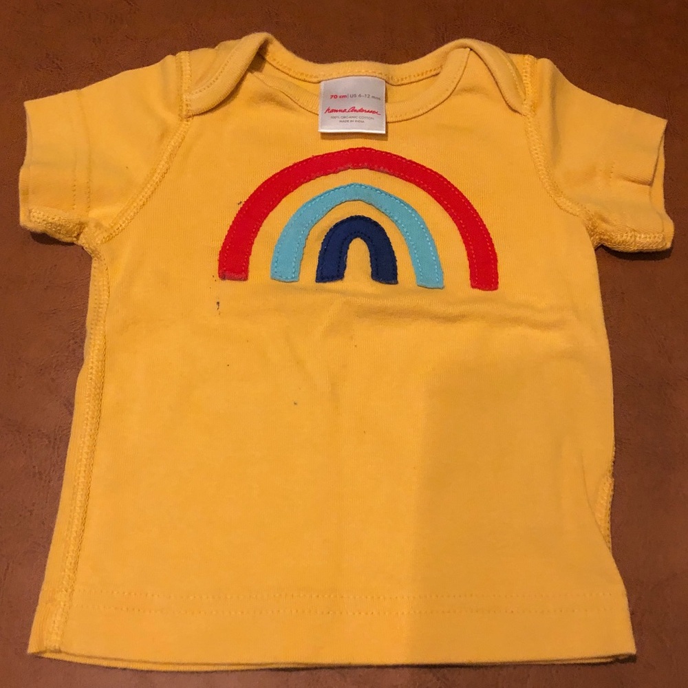Hanna Anderson t-shirts 6-12months